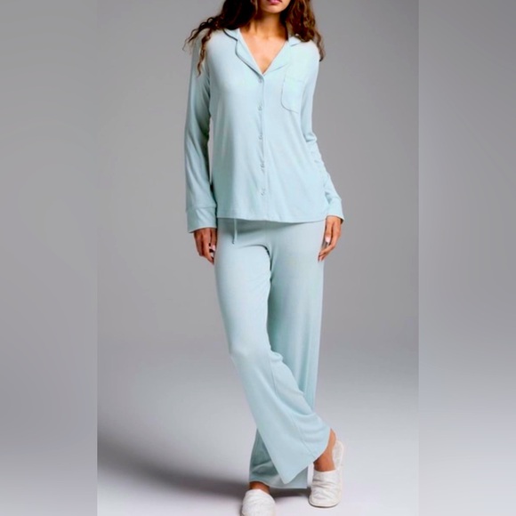 SKIMS Kim Kardashian Celeste Blue Soft Lounge Long Sleeve Pajamas